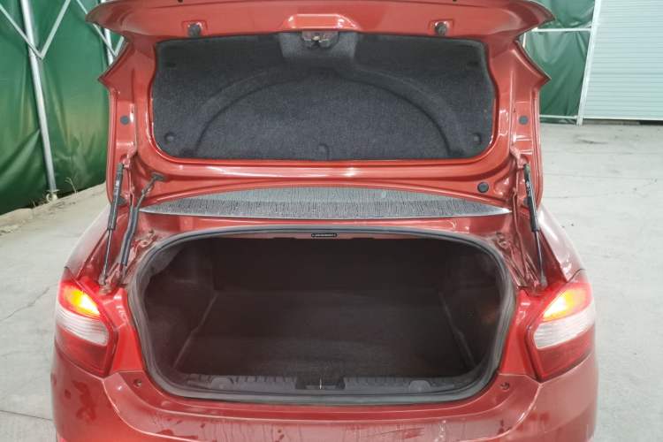 Used Cowin C3 2015 1.5L Manual Gold Diamond Edition Trunk