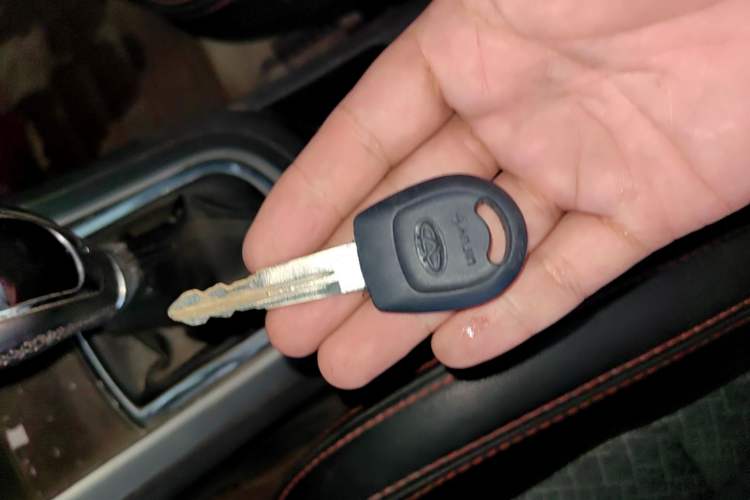 Used Cowin C3 2015 1.5L Manual Gold Diamond Edition Vehicle Key