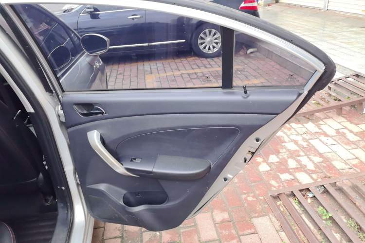 Used Cowin C3 2015 1.5L Manual Gold Diamond Edition Right Rear Door Interior