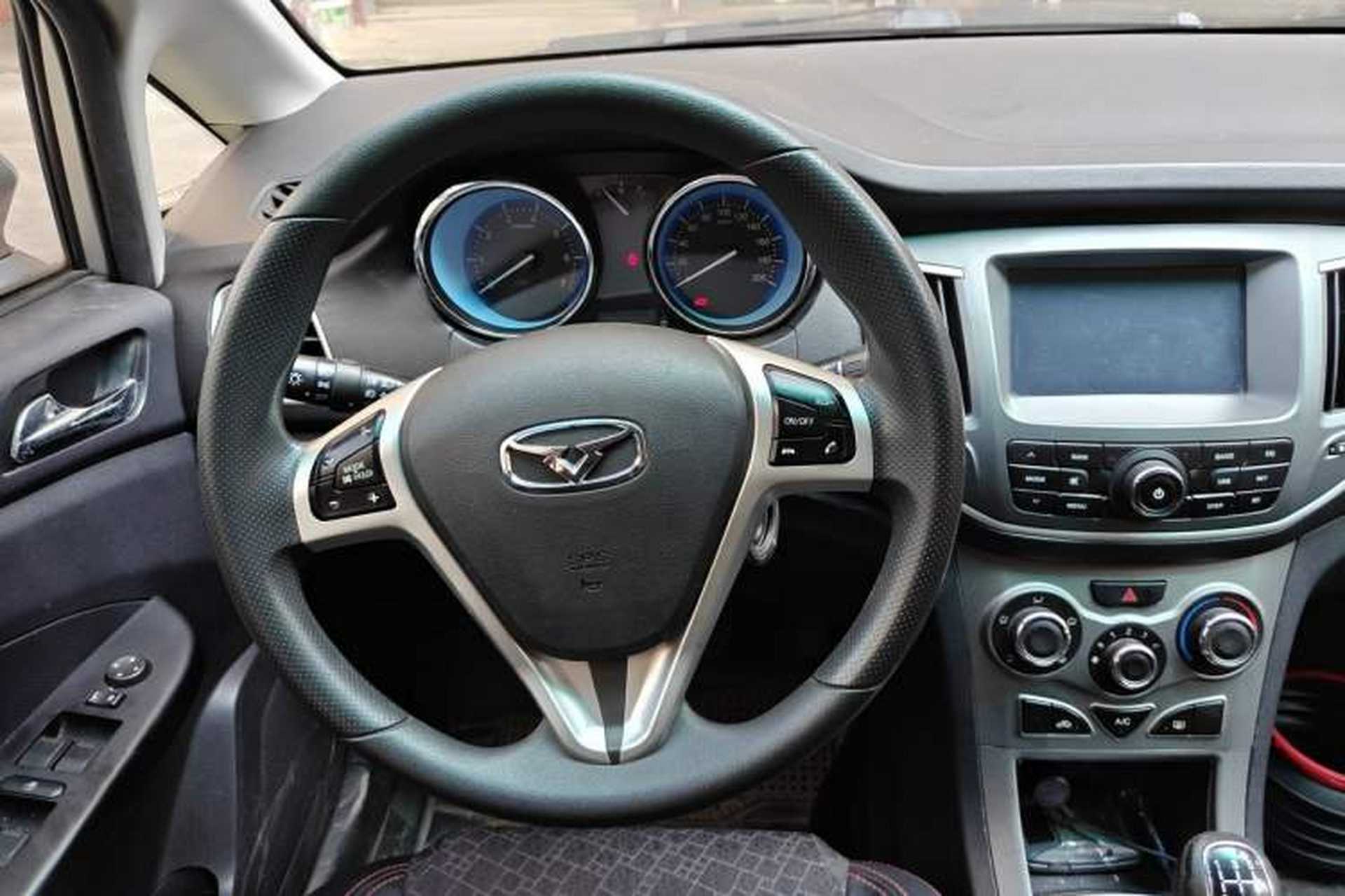 Used Cowin C3 2015 1.5L Manual Gold Diamond Edition Steering Wheel