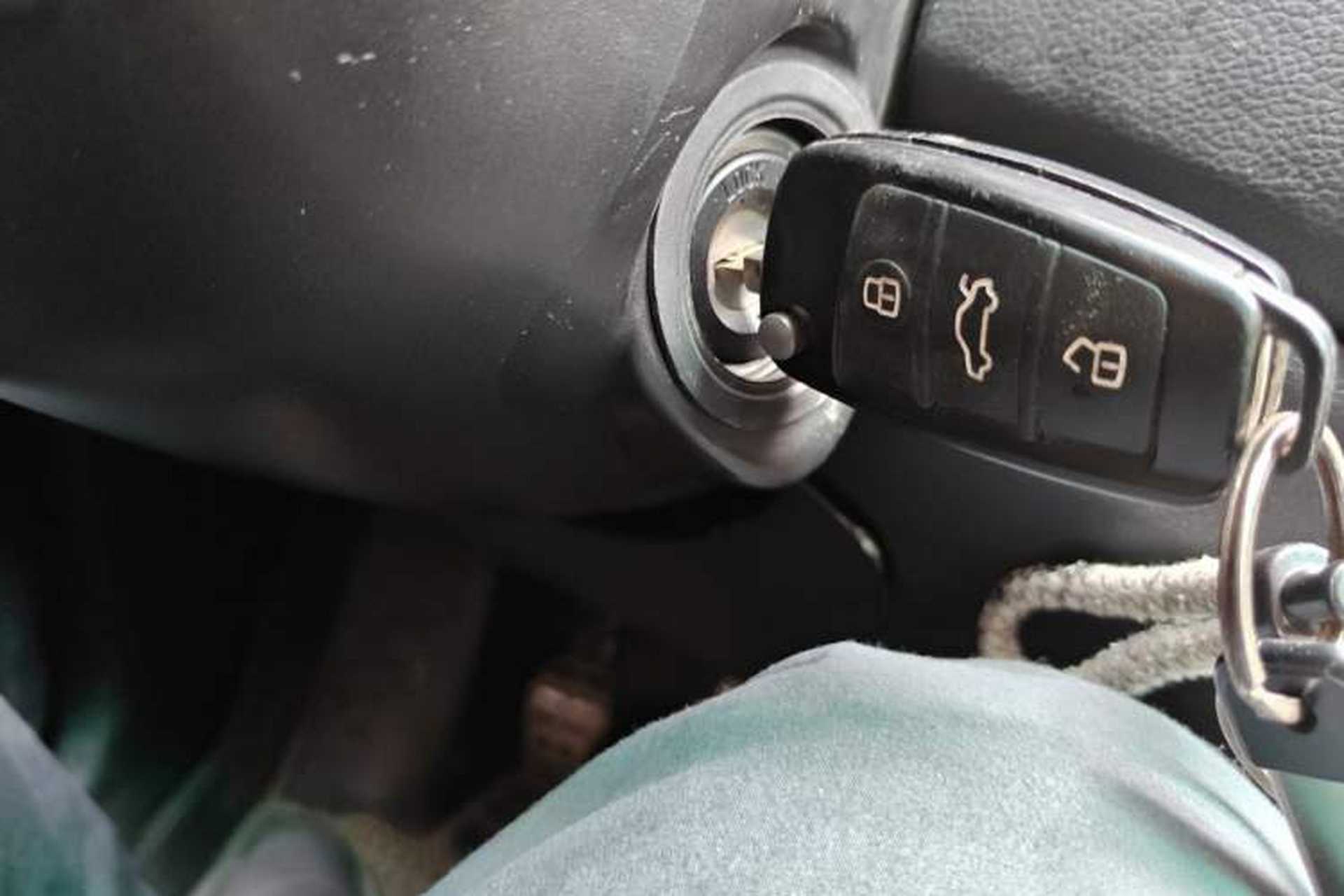 Used Cowin C3 2015 1.5L Manual Gold Diamond Edition Vehicle Key