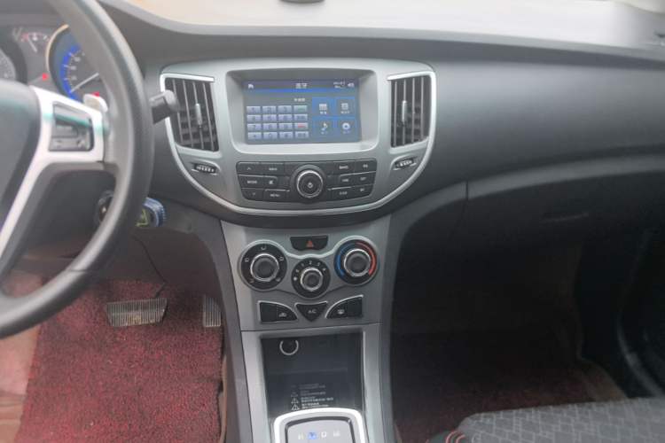 Used Cowin C3 2015 1.5L AMT Gold Diamond Edition Audio And AC Panel