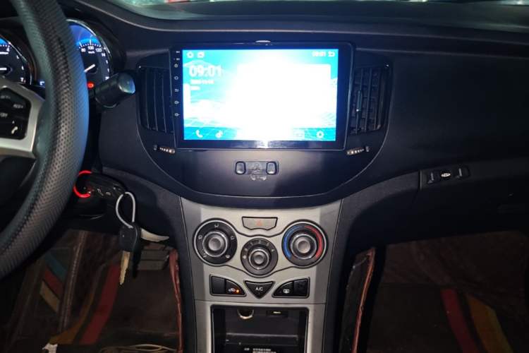 Used Cowin C3 2015 1.5L AMT Gold Diamond Edition Audio And AC Panel