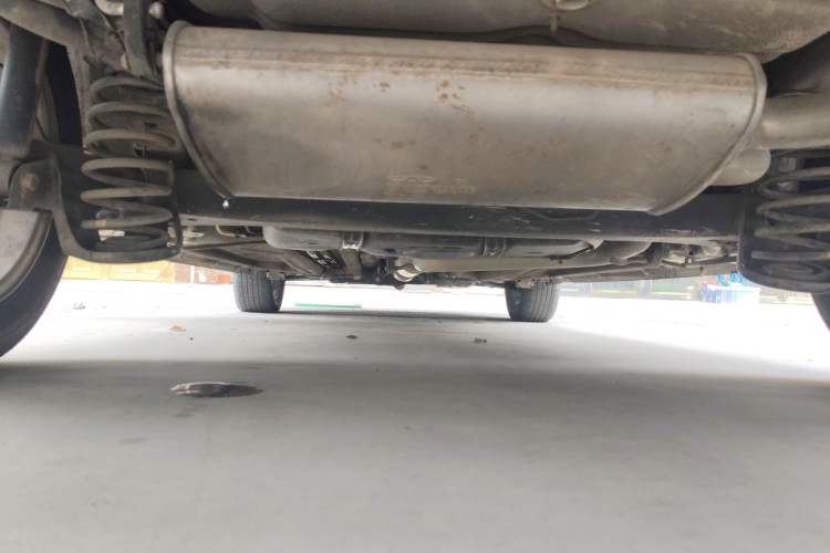 Used Cowin C3 2015 1.5L AMT Gold Diamond Edition Chassis Rear