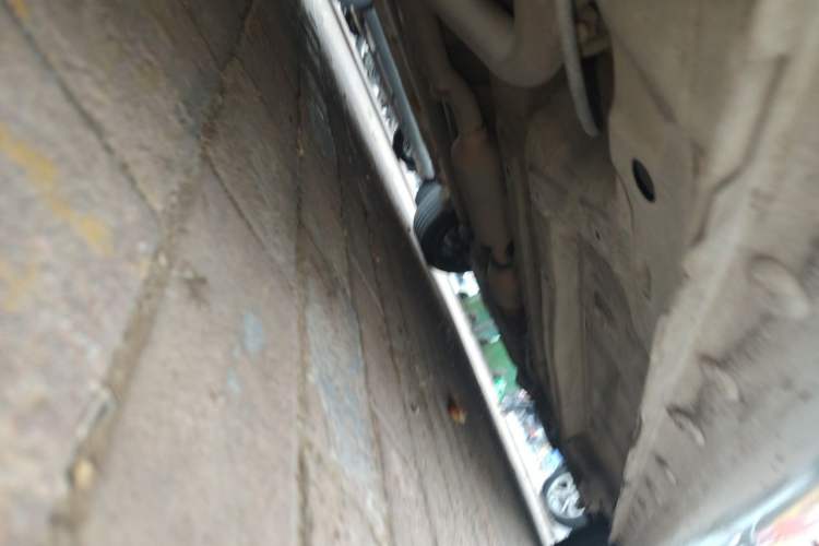 Used Cowin C3 2015 1.5L Manual Gold Diamond Edition Chassis Rear Right