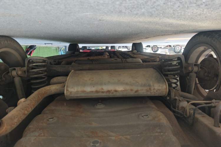 Used Cowin C3 2015 1.5L Manual Gold Diamond Edition Chassis Rear