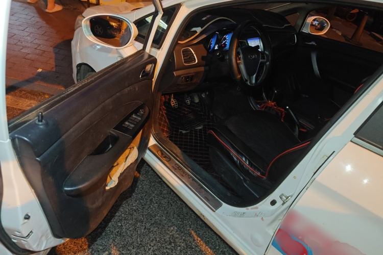 Used Cowin C3 2015 1.5L Manual Gold Diamond Edition Driver Seat