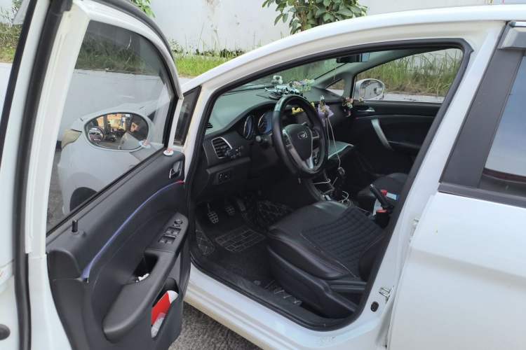 Used Cowin C3 2015 1.5L Manual Gold Diamond Edition Driver Seat