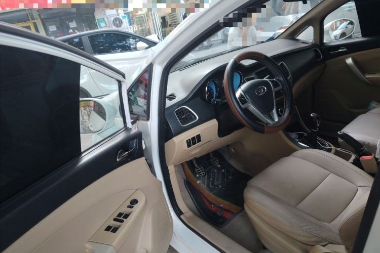 Used Cowin C3 2015 1.5L Manual Gold Diamond Edition Driver Seat