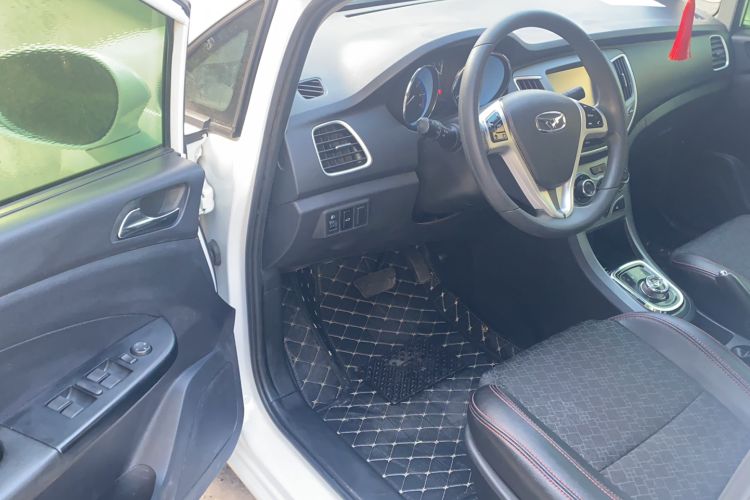Used Cowin C3 2015 1.5L AMT Gold Diamond Edition Driver Seat