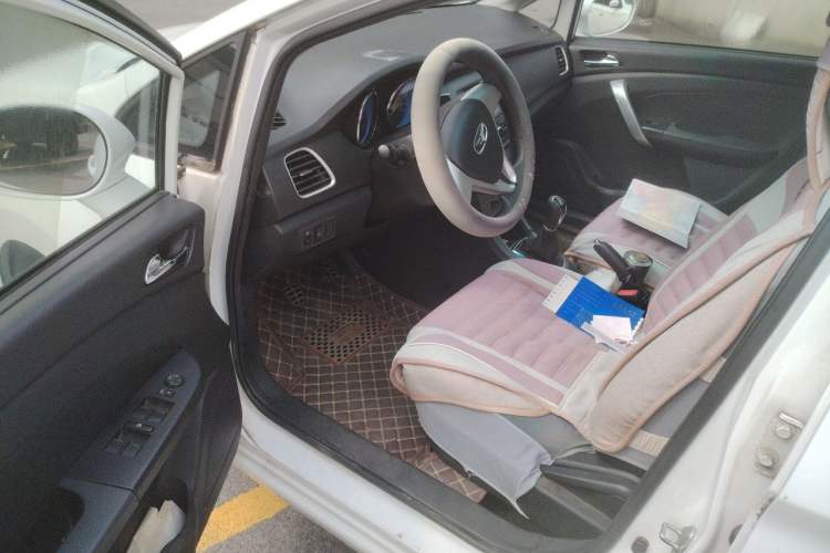 Used Cowin C3 2015 1.5L Manual Yellow Diamond Edition Driver Seat
