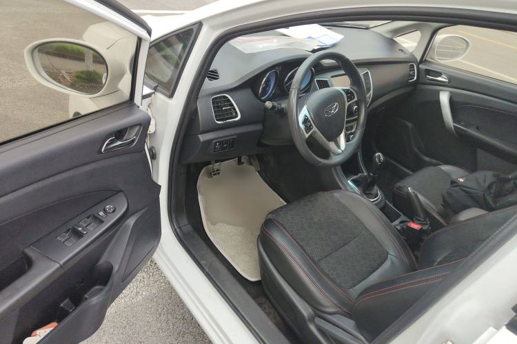 Used Cowin C3 2015 1.5L Manual Gold Diamond Edition Driver Seat