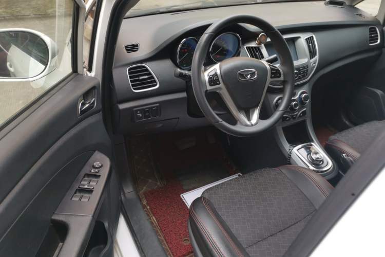 Used Cowin C3 2015 1.5L AMT Gold Diamond Edition Driver Seat
