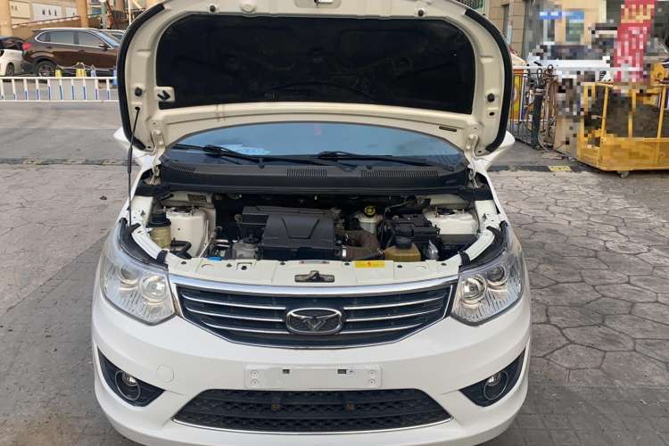 Used Cowin C3 2015 1.5L AMT Gold Diamond Edition Engine Bay