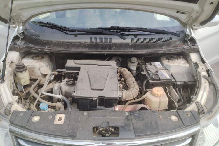 Used Cowin C3 2015 1.5L Manual Yellow Diamond Edition Engine Bay