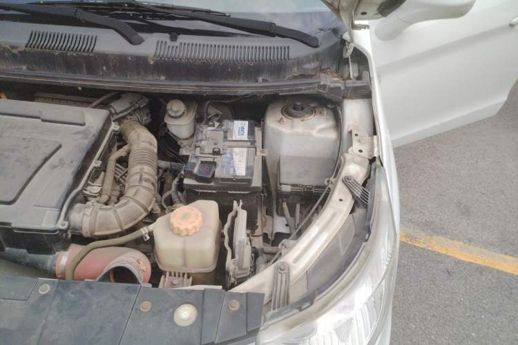 Used Cowin C3 2015 1.5L Manual Yellow Diamond Edition Engine Bay Left