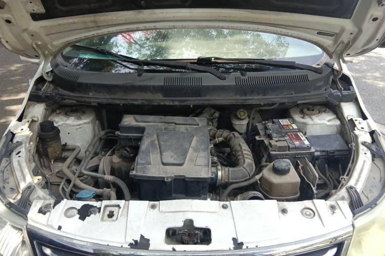 Used Cowin C3 2015 1.5L AMT Gold Diamond Edition Engine Bay