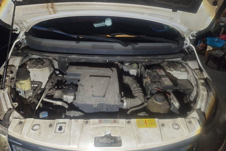 Used Cowin C3 2015 1.5L AMT Gold Diamond Edition Engine Bay