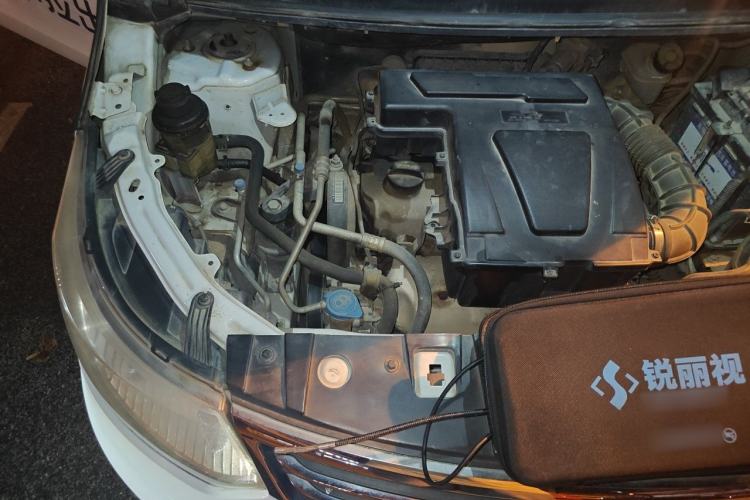 Used Cowin C3 2015 1.5L Manual Gold Diamond Edition Engine Bay Right