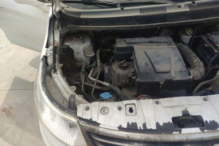Used Cowin C3 2015 1.5L Manual Gold Diamond Edition Engine Bay Right