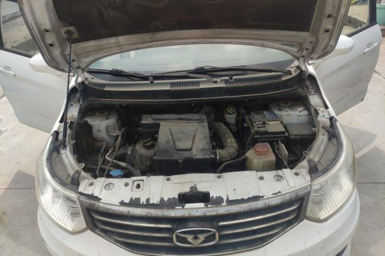 Used Cowin C3 2015 1.5L Manual Gold Diamond Edition Engine Bay