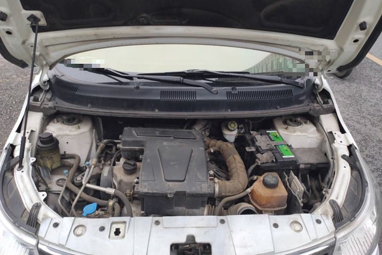 Used Cowin C3 2015 1.5L Manual Gold Diamond Edition Engine Bay