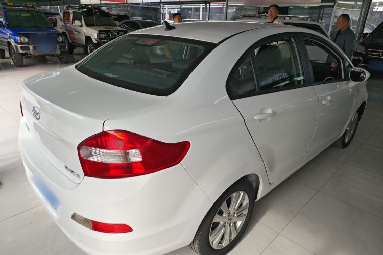 Used Cowin C3 2015 1.5L Manual Gold Diamond Edition Exterior 3