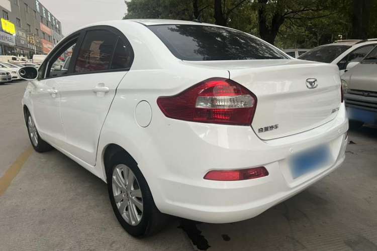 Used Cowin C3 2015 1.5L Manual Gold Diamond Edition Exterior 3