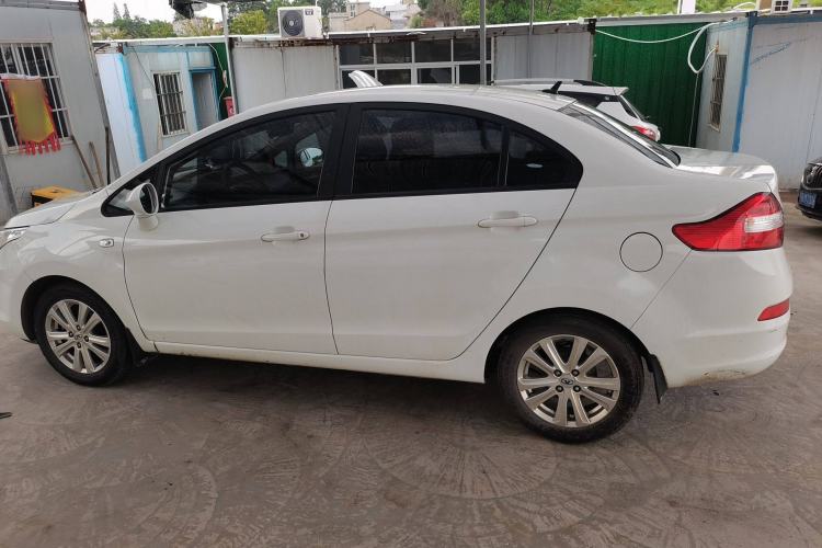 Used Cowin C3 2015 1.5L Manual Gold Diamond Edition Exterior 5