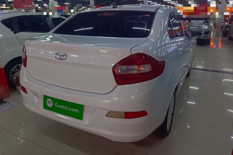 Used Cowin C3 2015 1.5L AMT Gold Diamond Edition Exterior 5