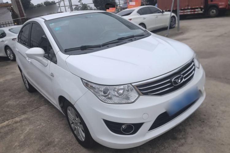 Used Cowin C3 2015 1.5L AMT Gold Diamond Edition Front Right 45 Deg