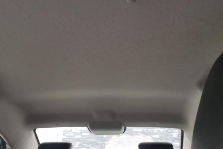 Used Cowin C3 2015 1.5L AMT Gold Diamond Edition Headliner