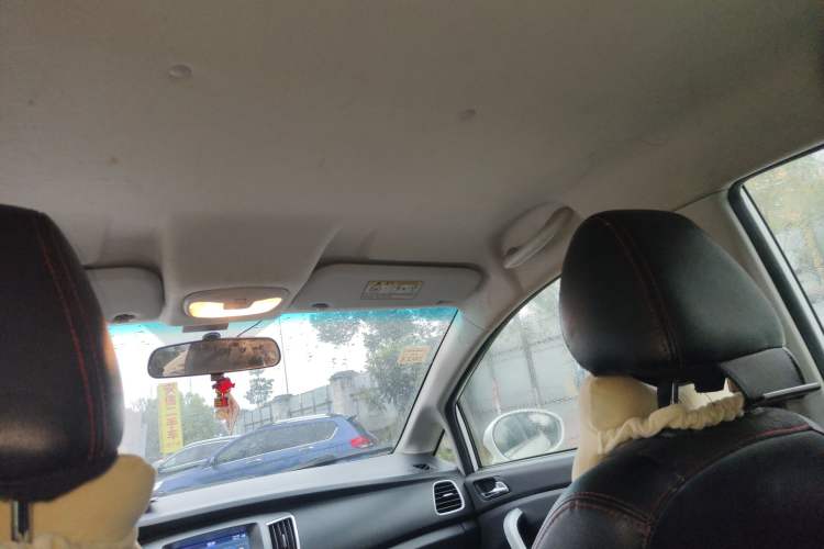 Used Cowin C3 2015 1.5L AMT Gold Diamond Edition Headliner