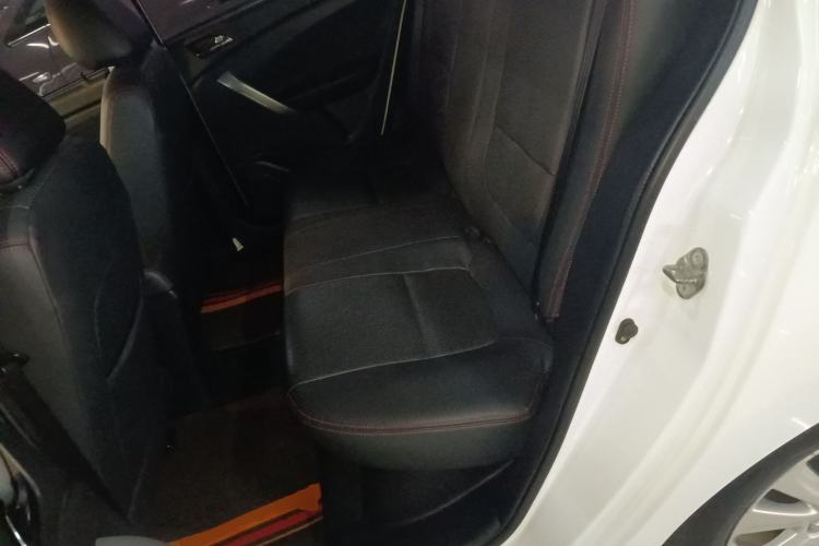 Used Cowin C3 2015 1.5L AMT Gold Diamond Edition Interior 4