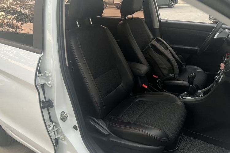 Used Cowin C3 2015 1.5L Manual Gold Diamond Edition Interior 7