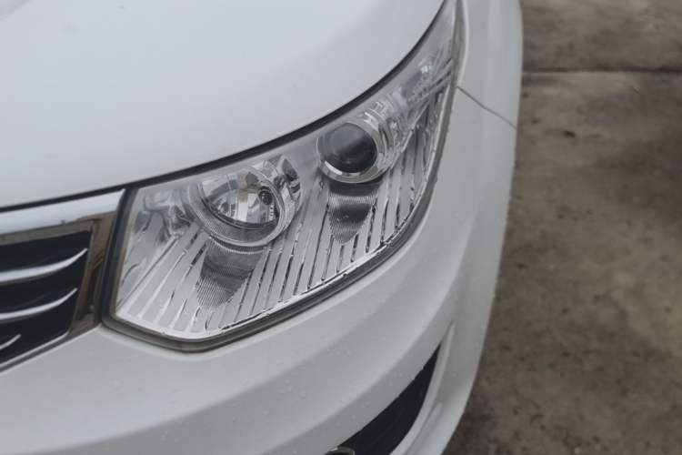 Used Cowin C3 2015 1.5L AMT Gold Diamond Edition Left Front Headlight