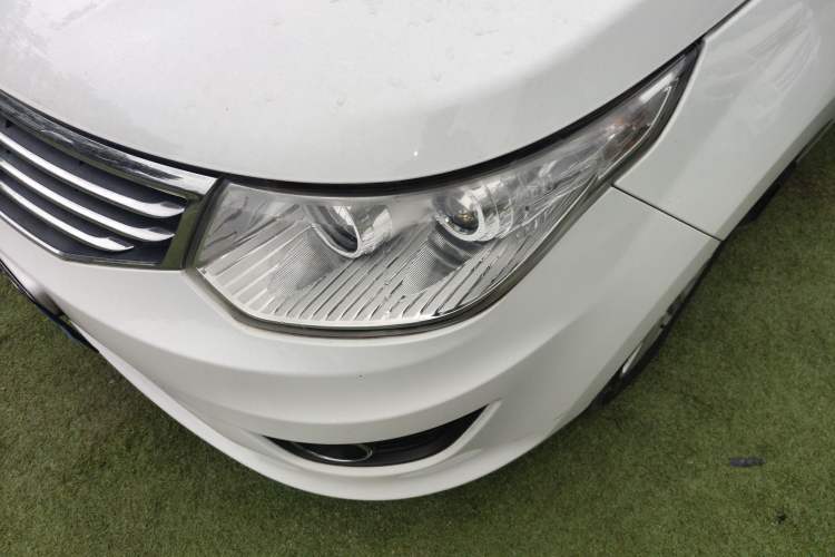 Used Cowin C3 2015 1.5L AMT Gold Diamond Edition Left Front Headlight