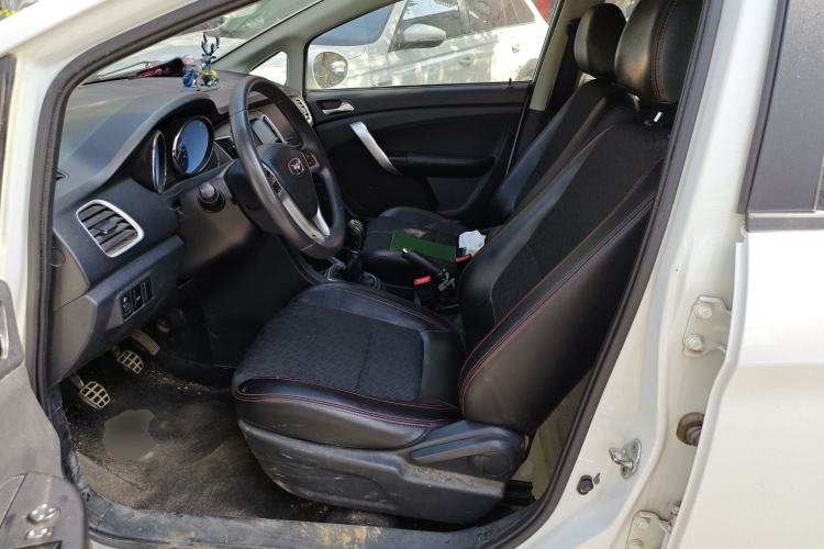 Used Cowin C3 2015 1.5L Manual Gold Diamond Edition Left Front Seat