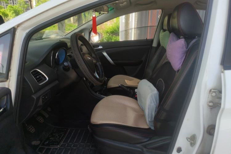 Used Cowin C3 2015 1.5L Manual Gold Diamond Edition Left Front Seat