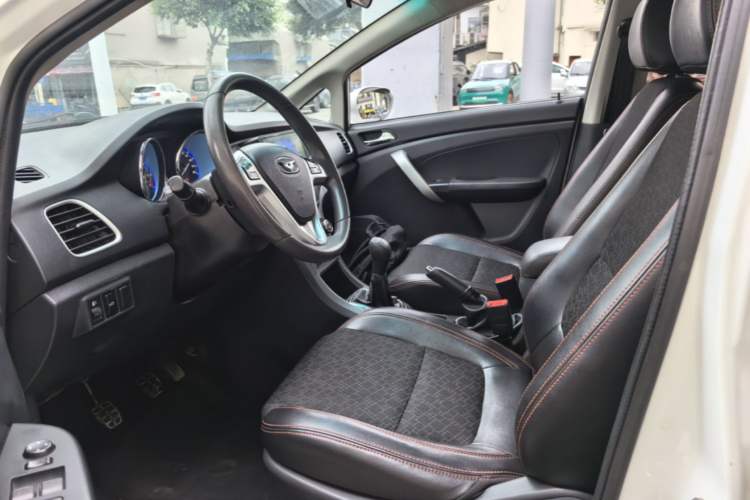 Used Cowin C3 2015 1.5L Manual Gold Diamond Edition Left Front Seat