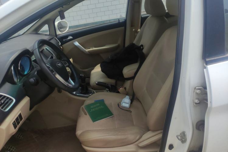 Used Cowin C3 2015 1.5L Manual Gold Diamond Edition Left Front Seat