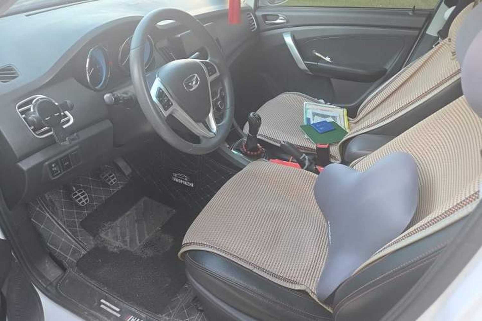 Used Cowin C3 2015 1.5L Manual Gold Diamond Edition Left Front Seat