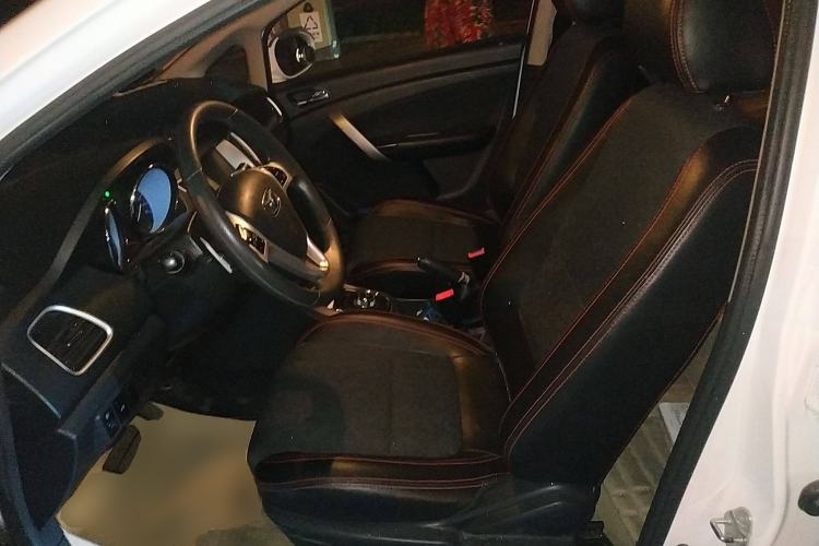 Used Cowin C3 2015 1.5L AMT Gold Diamond Edition Left Front Seat
