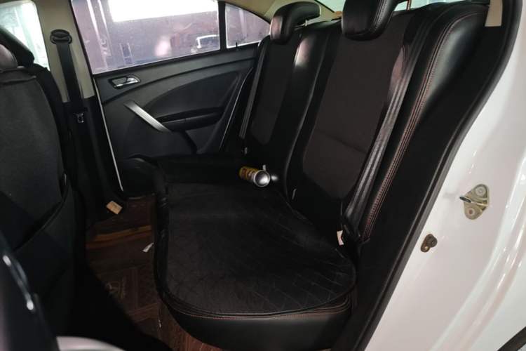 Used Cowin C3 2015 1.5L AMT Gold Diamond Edition Left Rear Seat