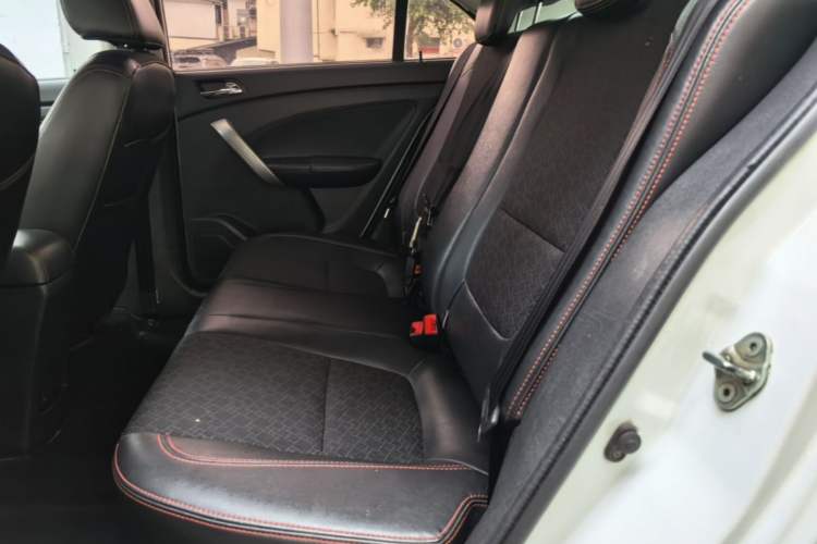 Used Cowin C3 2015 1.5L Manual Gold Diamond Edition Left Rear Seat
