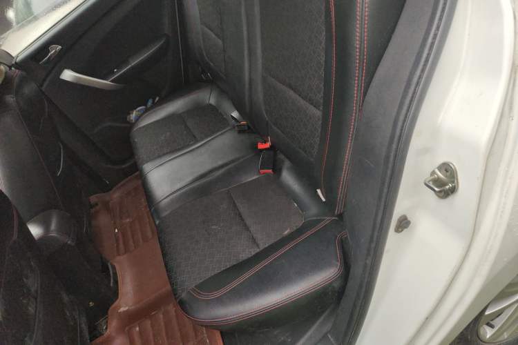 Used Cowin C3 2015 1.5L AMT Gold Diamond Edition Left Rear Seat