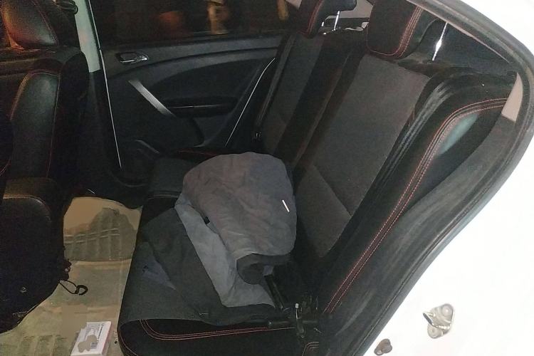 Used Cowin C3 2015 1.5L AMT Gold Diamond Edition Left Rear Seat