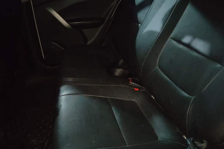 Used Cowin C3 2015 1.5L Manual Yellow Diamond Edition Left Rear Seat