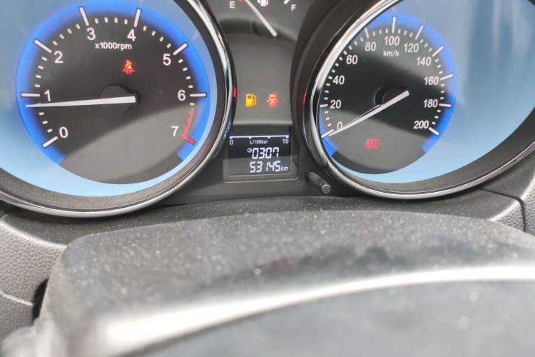 Used Cowin C3 2015 1.5L Manual Gold Diamond Edition Odometer Close Up