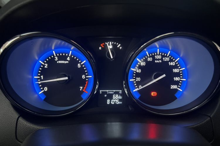 Used Cowin C3 2015 1.5L Manual Gold Diamond Edition Odometer Close Up